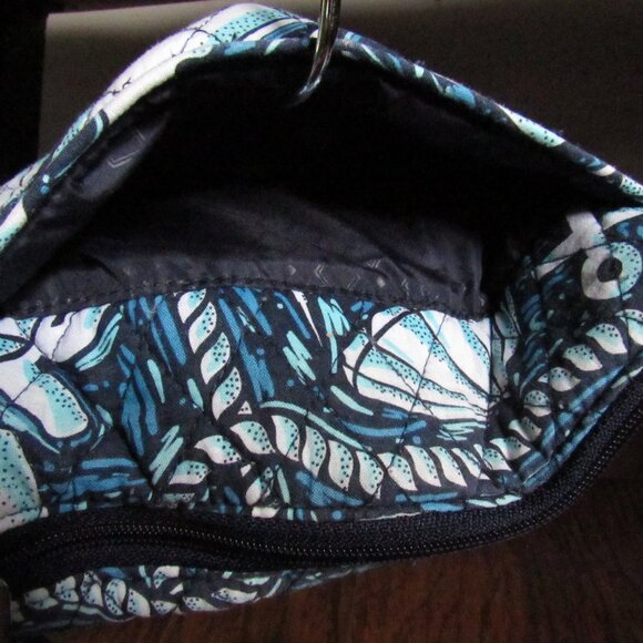 SUMMER PATTERN VERA BRADLEY-BLUE ISLAND-TURTLES-SHELLS-LOBSTER-LONG STRAP-MINT - Picture 6 of 12